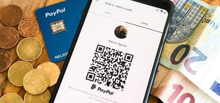 PayPal Mobile Cash: A Simple and Safe Way to Split the Costs of the Take-Away from Last Night