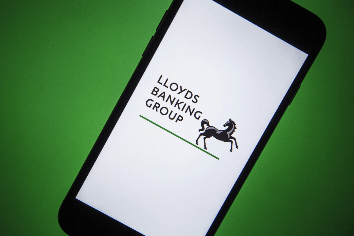 Lloyds Bank Mobile Banking - How to Download